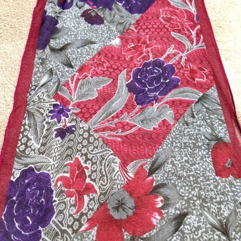 Vintage Women's Grey/Fuschia/Purple Oblong Floral Chiffon Scarf